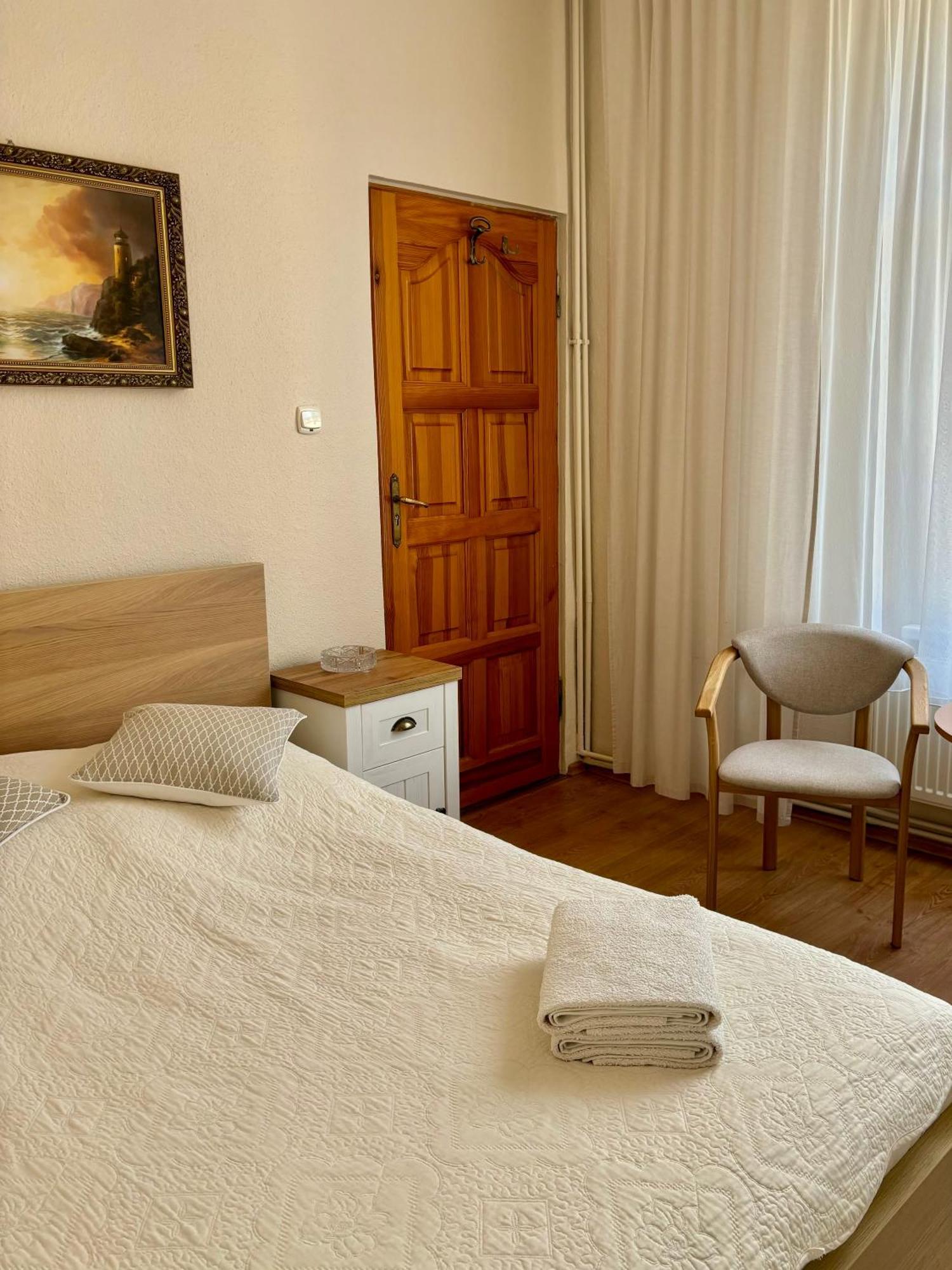 Pod Cisami Apartments Miedzyzdroje Phòng bức ảnh
